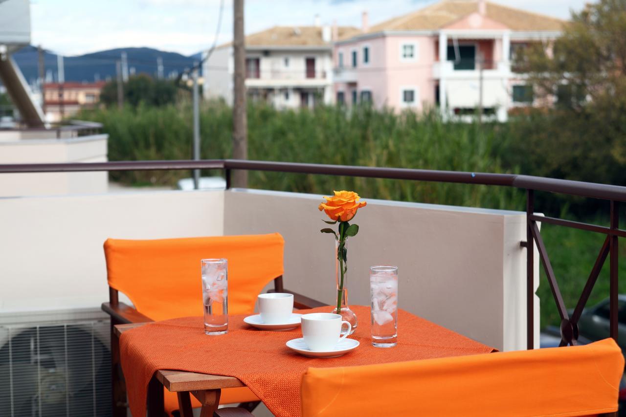 Niriides Aparthotel Lefkada City Exterior photo